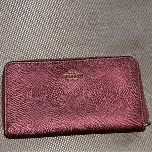 Coach  Women's Metallic Pink Wallet